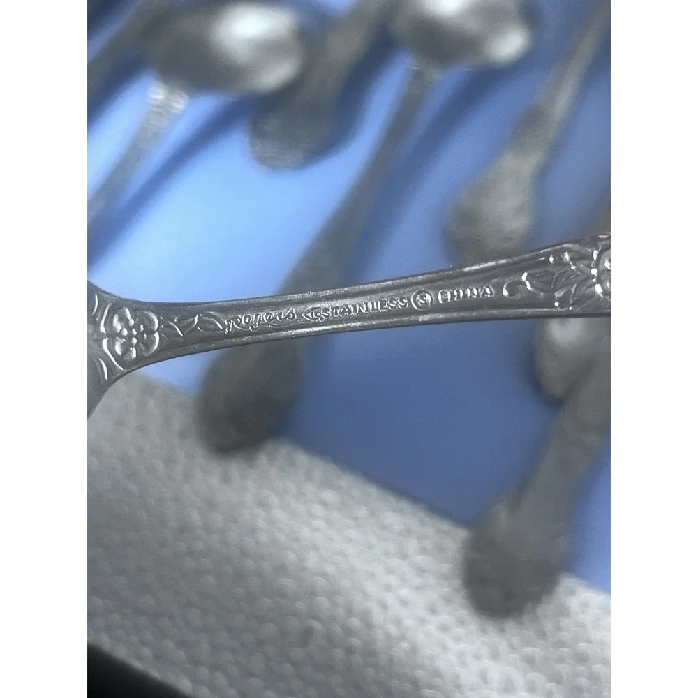 Rogers Stainless China Stanley Roberts Love Joy Flatware 21 Piece Spoon Fork Kni